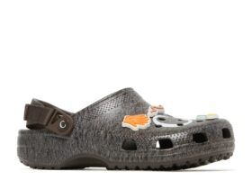 Anwar Carrots x Clog ”Soil – Espresso”