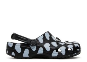 Awake NY x Classic Clog ’Home Is Where The Heart Is – Black’
