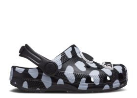 Awake NY x Classic Clog Kids ”Home Is Where The Heart Is – Black”
