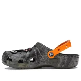 Classic x Luke Combs Clogs ”Realtree Camo”