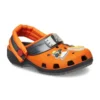 Crocs x Naruto Classic Clogs ”Orange Black”