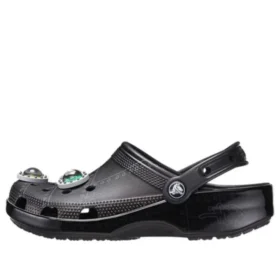 Crocs x Ron English Classic Clogs ”Area 54 – Svart”