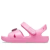 Klassiska sandaler med korsade remmar och charm ”Pink”