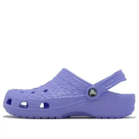 Klassiska träClogs i krokodillskinn ”Purple”