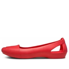 Röda sandaler med platt klack