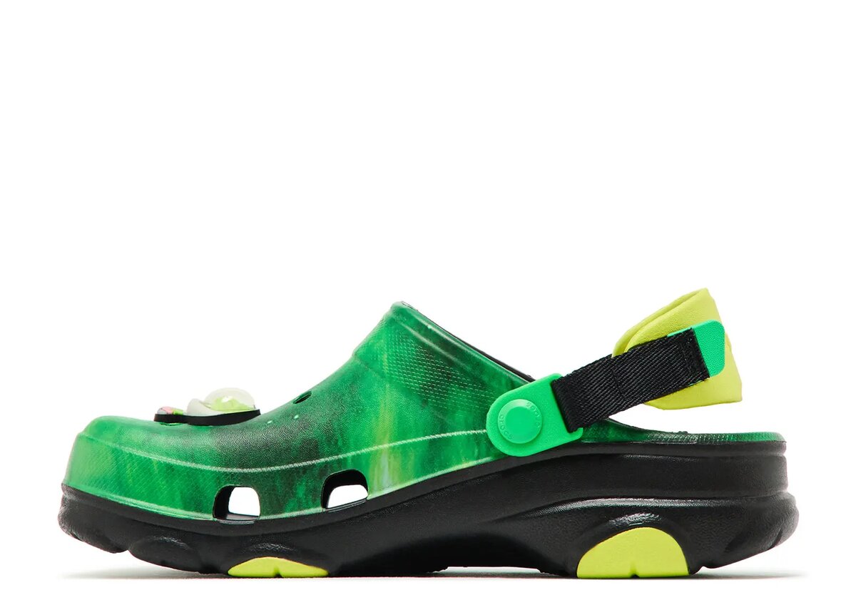 Ron English x All-Terrain Clog Kids ”Area 54 – Green Galaxy” Ron English x All-Terrain Clog Kids ”Area 54 – Green Galaxy”