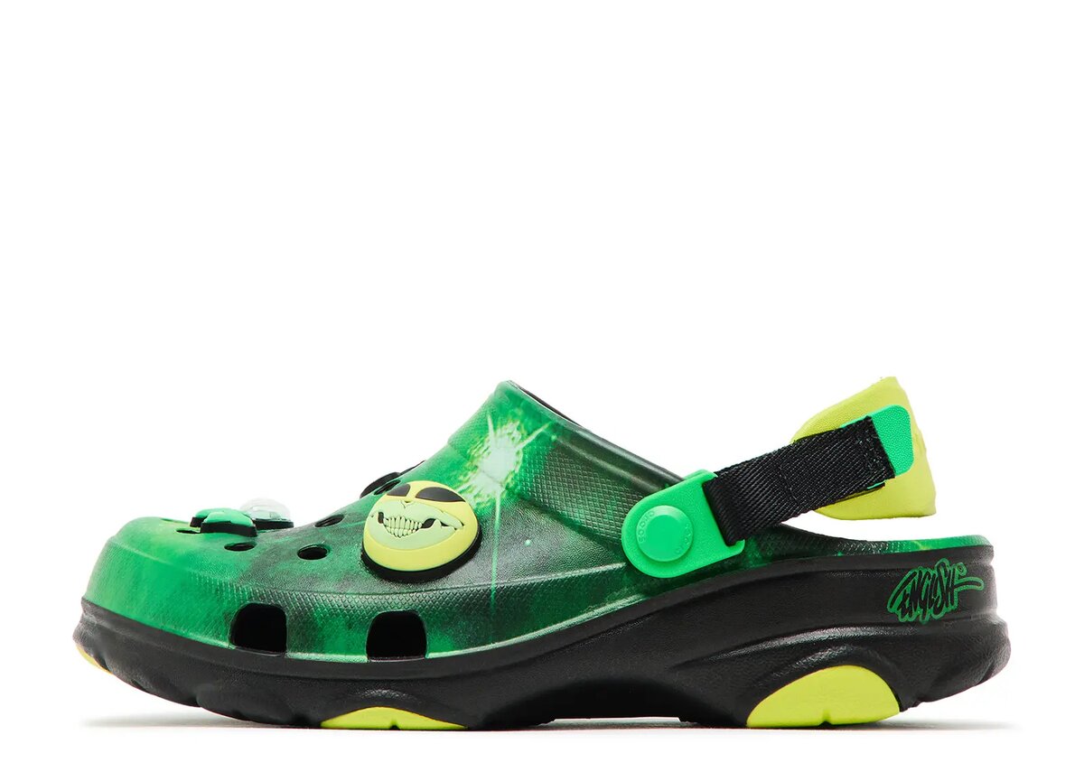 Ron English x All-Terrain Clog Kids ”Area 54 – Green Galaxy” Ron English x All-Terrain Clog Kids ”Area 54 – Green Galaxy”