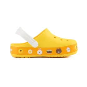 Små Crocs-strandsandaler i gult